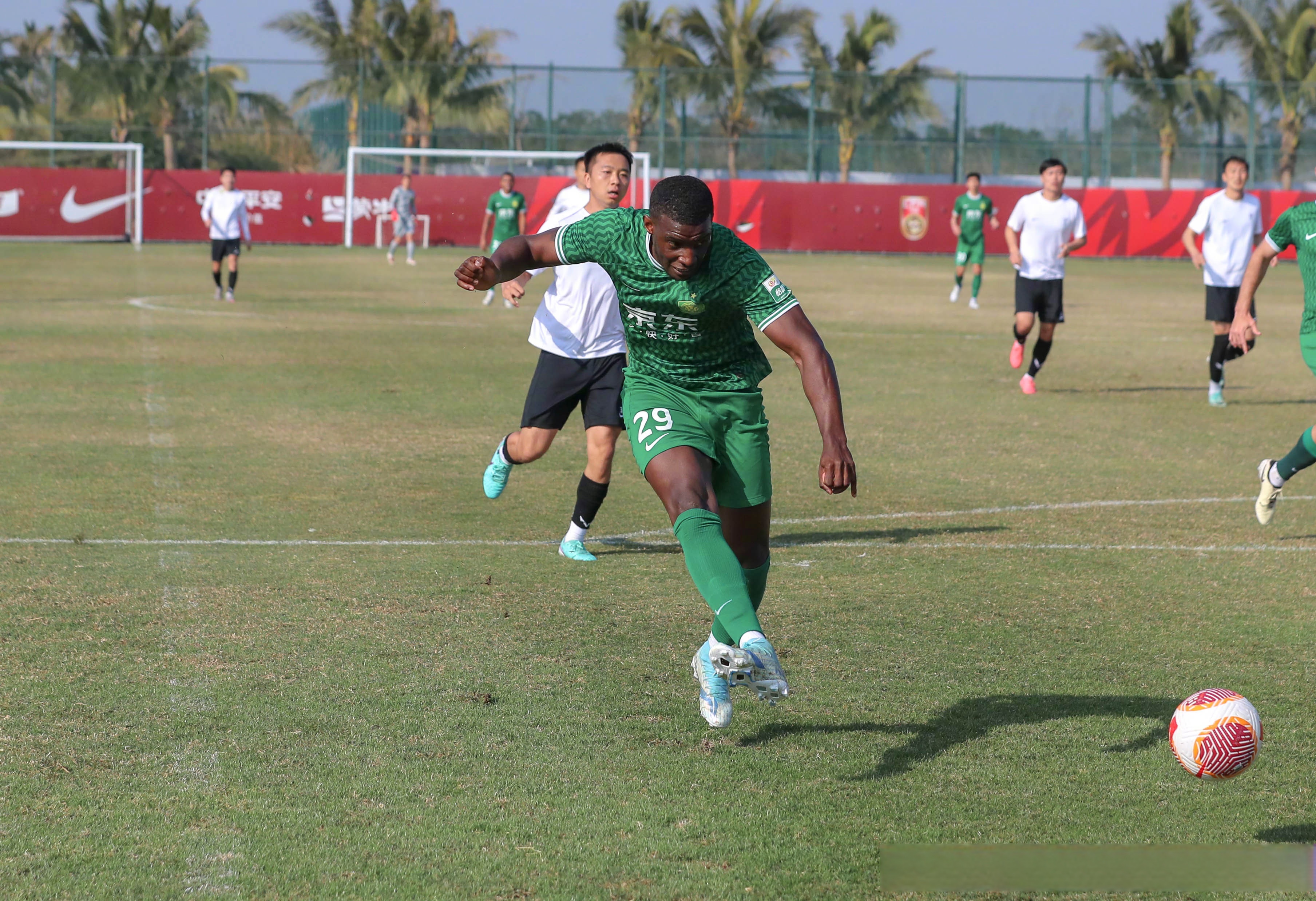 爱游戏网页版入口-包含北京国安客场不敌重庆斯威，遭遇失利的词条