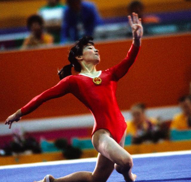 爱游戏入口-体操世界冠军再夺金牌，实力备受瞩目