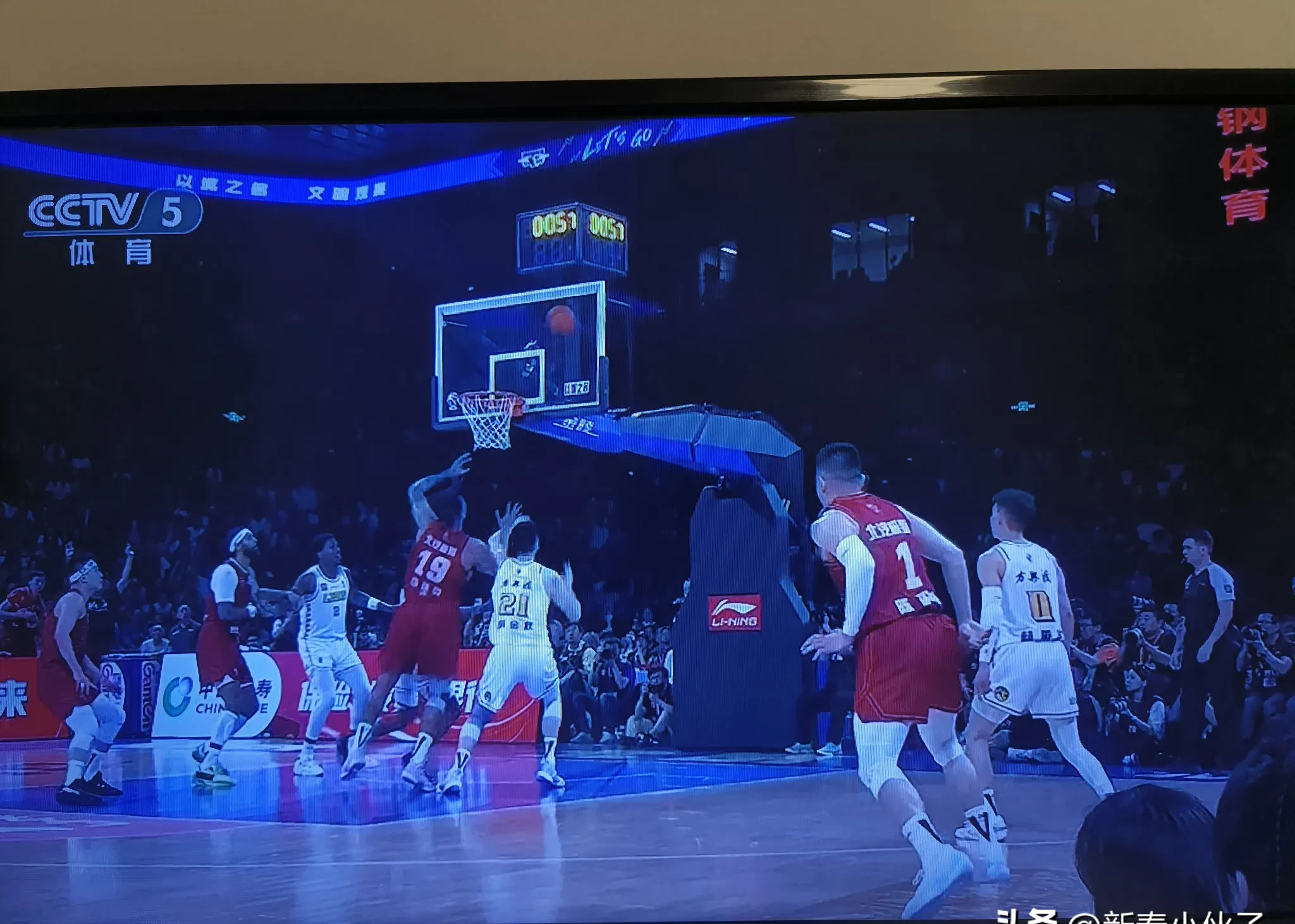 爱游戏体育下载-包含强队对决，中国职业篮球比赛势必惊心动魄的词条