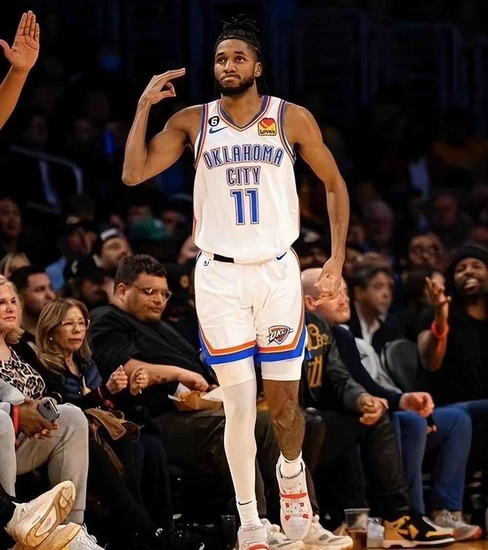 爱游戏体育官网-雷霆主帅谈未来计划：重塑球队核心的简单介绍