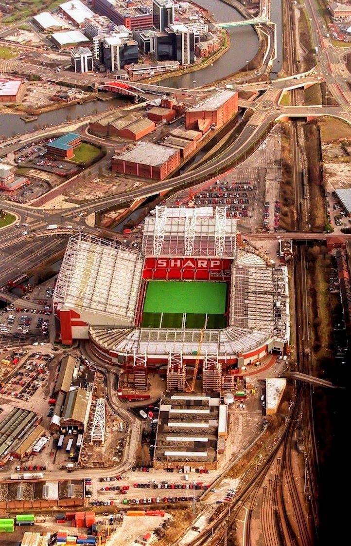 包含老特拉福德新进展：苦尽甘来英雄出少年的词条