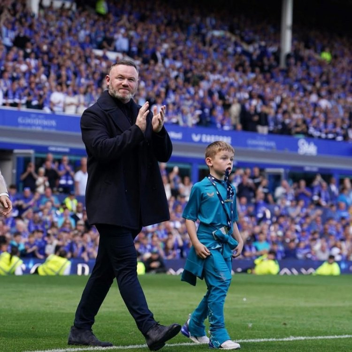 爱游戏网页版入口-鲁尼受邀出席足球青训项目启动仪式，称赞培养青少年足球人才至关重要的简单介绍