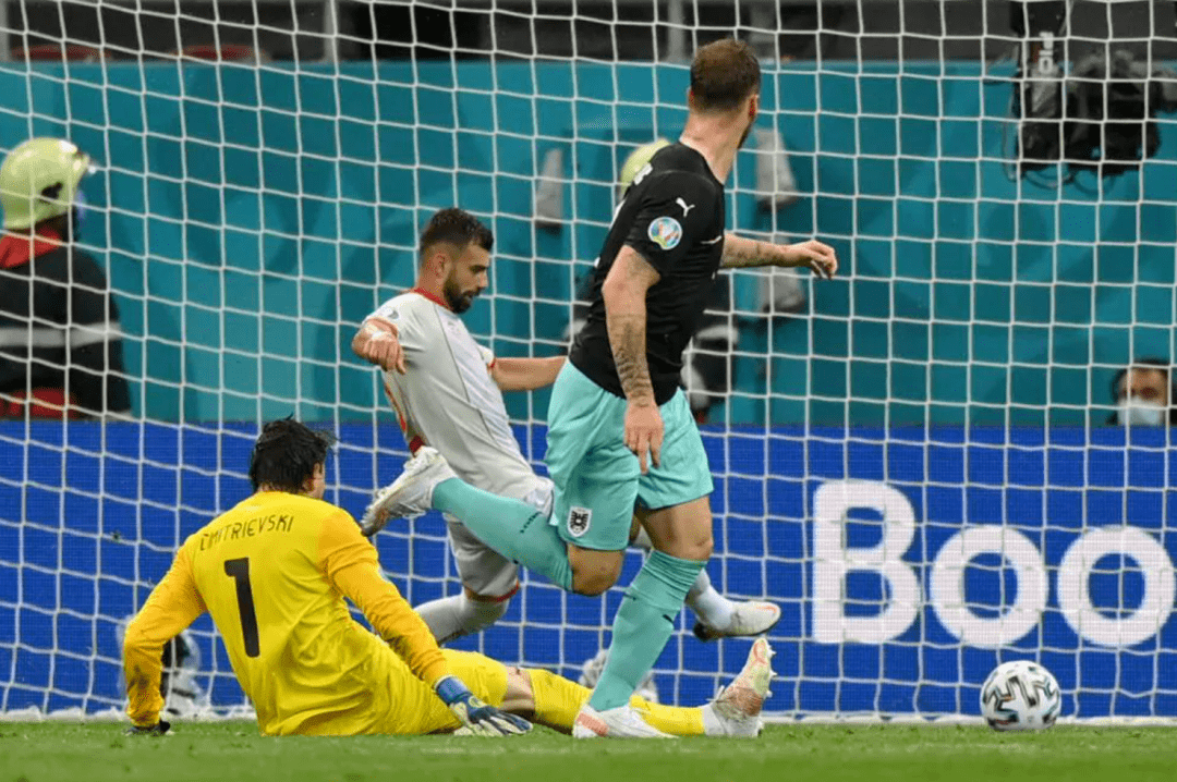 爱游戏体育网站-关于瑞典队负于俄罗斯，遗憾止步欧洲杯小组赛的信息