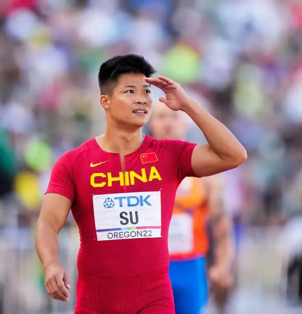 爱游戏亚洲官网-运动员刷新了自己的纪录，赢得了大家的尊敬