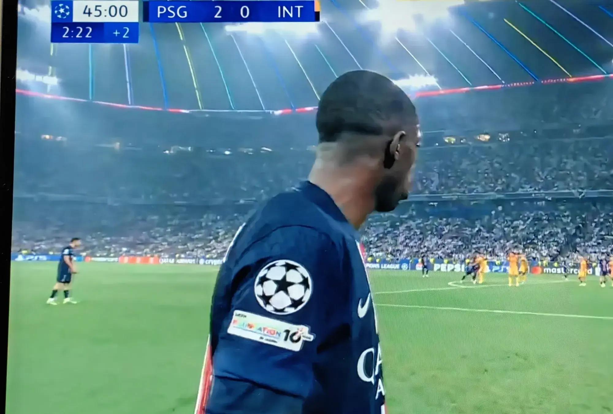 爱游戏官网-包含巴黎圣日耳曼豪取胜利，国际米兰遗憾失利的词条