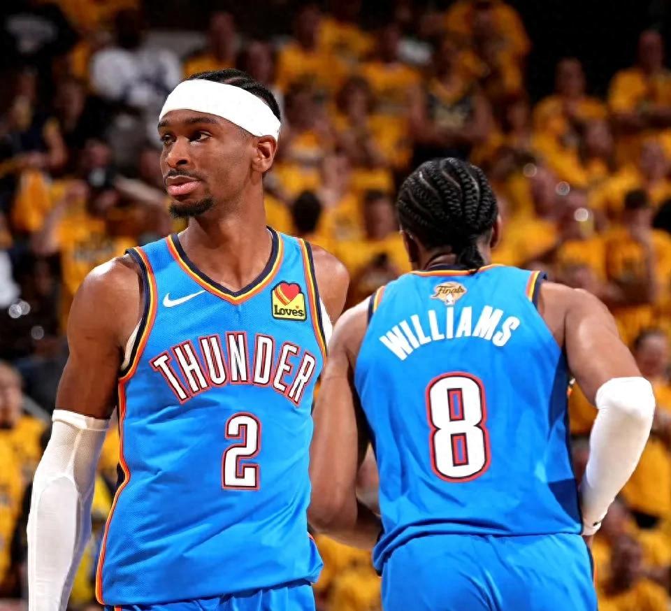 爵士客场击败步行者，保持不败