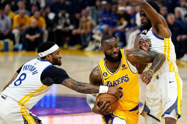 包含勇士击败湖人晋级西部决赛的词条