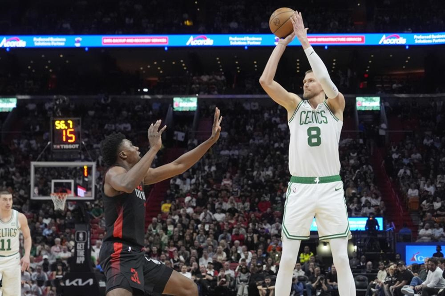 爱游戏体育下载-包含波尔津吉斯发挥神勇，独行侠大胜篮网的词条