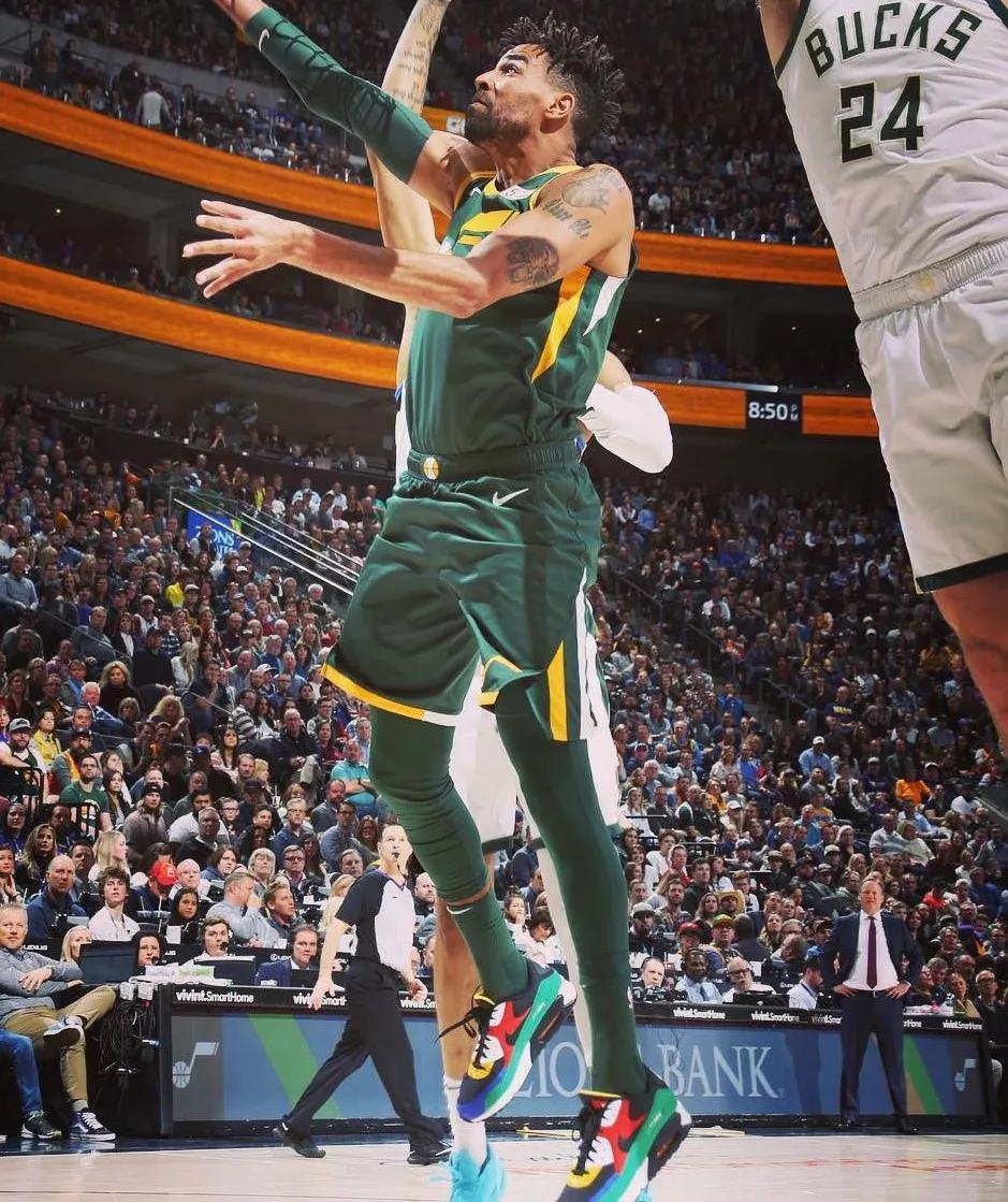 步行者灭火箭，伊戈达拉再次爆发