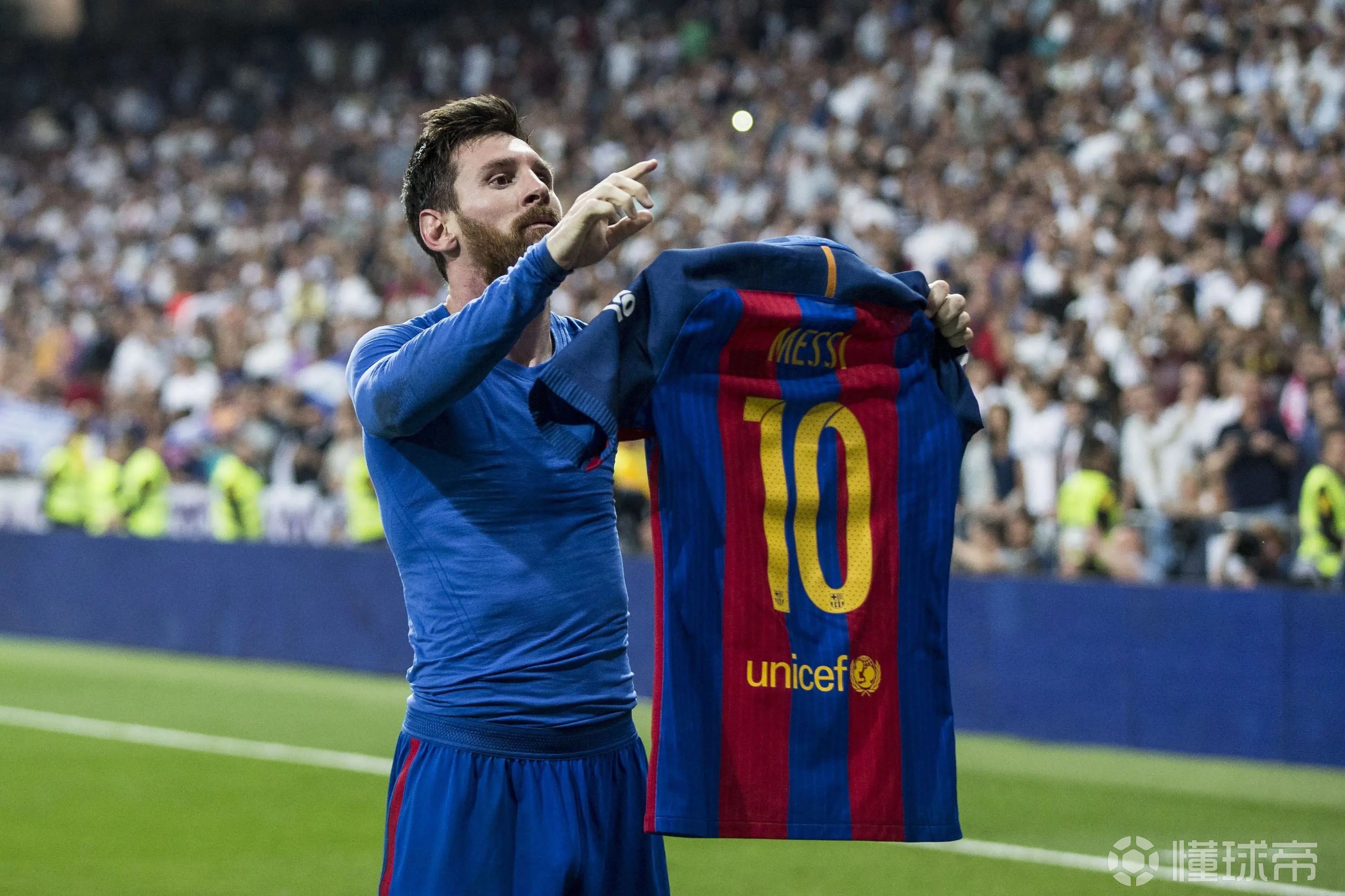 爱游戏app下载-关于梅西射入制胜球，巴塞罗那客场击败对手的信息