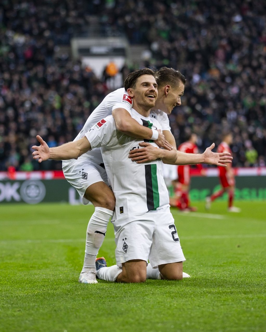 爱游戏在线登录-门兴格拉德巴赫队势不可挡，横扫对手的简单介绍